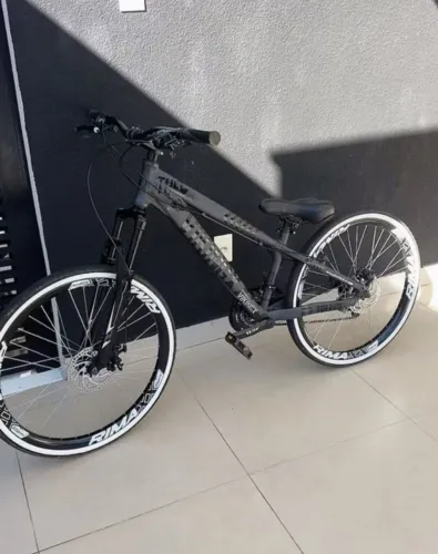 Bicicleta aro 16 vikings tuff 25 câmbio Shimano 