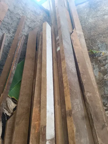 Vendo vigora de 6 ,3 e 5 metros a 30 reais cada em excelente estado 
