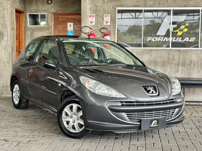Peugeot 207 XR 1.4 Flex 8V 3P 2013