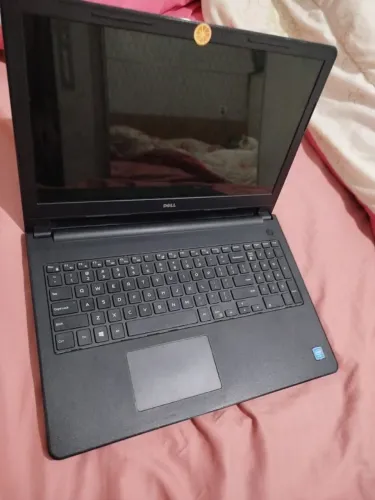 NOTEBOOK DEEL 8GB RAM, MEMORIA INTERNA 500GB.