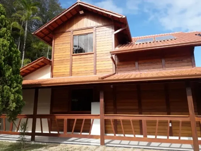 Casa De nadeira
