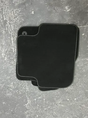 Tapates Audi Q3 Perf Black 2023