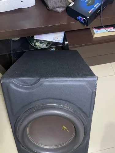 Caixa com grave zeta 1600