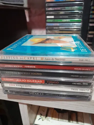Kit 6 CDs Romanticos - Julio Iglesias / Andrea Bocelli  / Pepino di Capri / Eros Ramazzoti