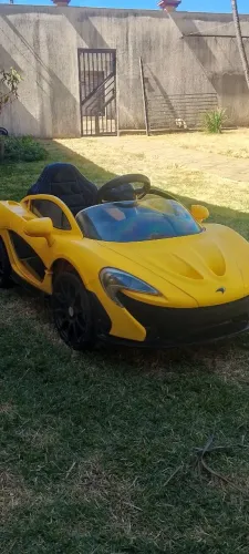 Carrinho elétrico infantil MacLaren P1 original licenciada.