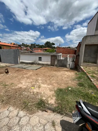 Vendo ou troco casa no clube Santa Clara do lago