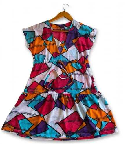 ? SAÍDA DE PRAIA TAM P - R$59,99 Impecável! Usei 1x só Cores lindas