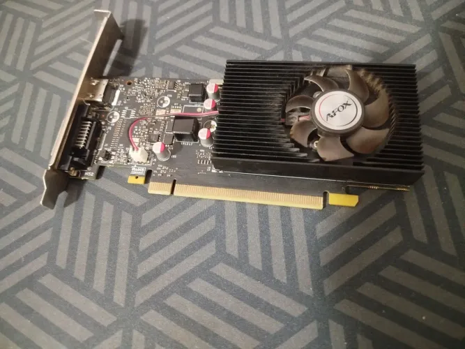 PLACA DE VÍDEO NVIDIA - GT 1030 2gbVRAM