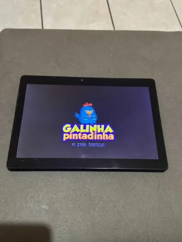 Tablet Android atualizado roda jogo filmes e séries 