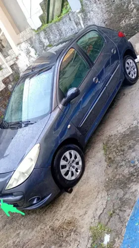 Peugeot 207 XR Sport 1.4 Flex 8V 5P 2012
