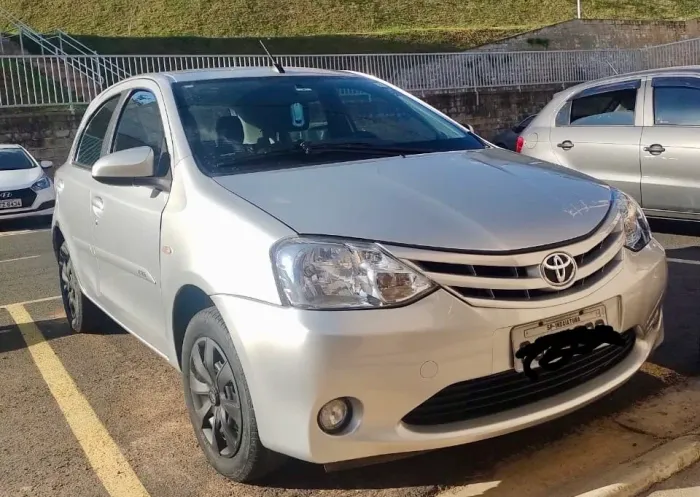 Toyota Etios X 1.3 Flex 16V 5P Mec. 2017