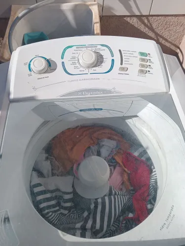 Vendo maquina qe fais tudo