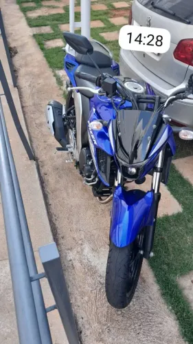Fazer 250