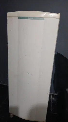 Vende se geladeira usada