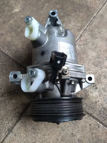 Compressor Ar Condicionado Nissan Versa