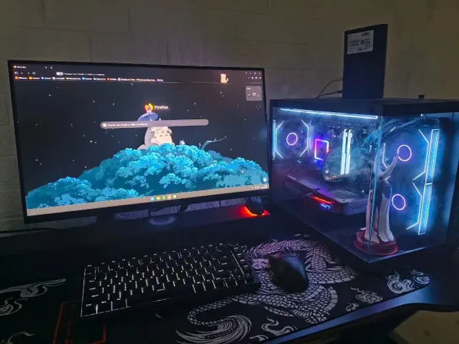 PC Gamer COMPLETO: Ryzen 7 5700 + RX 9060 XT 8GB + Monitor 300Hz