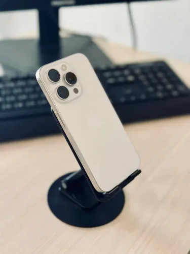 Oportunidade iPhone 15 Pro 128GB Branco