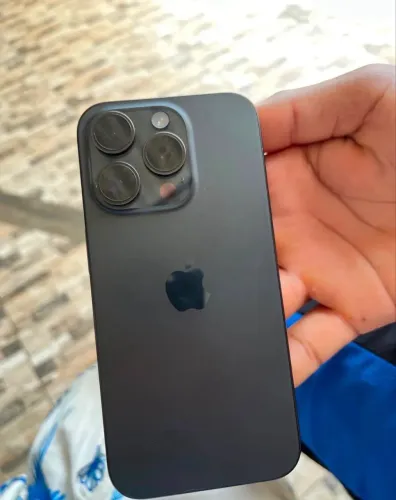 Vendo ou troco o iPhone 15 Pro