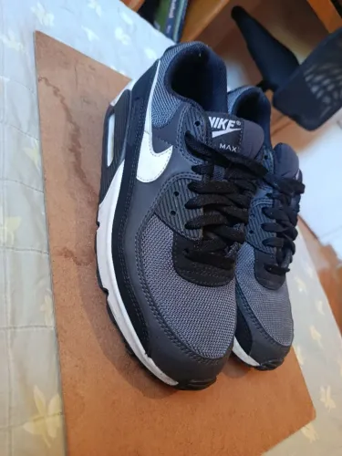 Nike Air Max 90