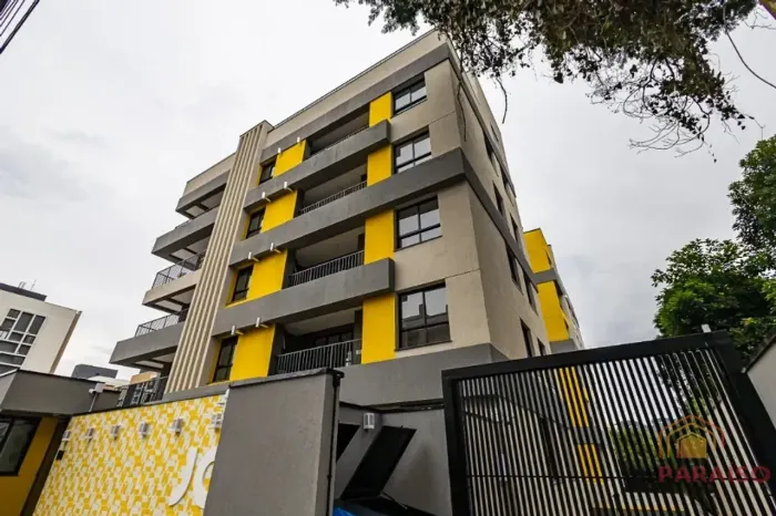 Apartamento 2 quartos com suíte e sacada no Tingui, Curitiba