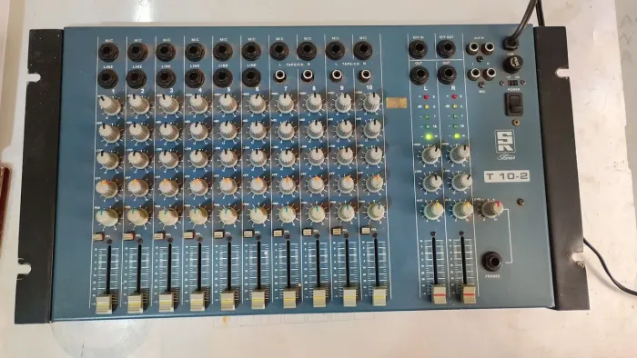 Mesa de Som Staner 10 Canais Analógica 