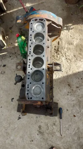 Motor Opala 6 cilindros gasolina