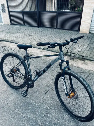 Bicicleta GTS Aro 29 Freio Hidráulico Shimano