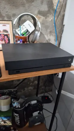 Xbox One X 1tb - PRA VENDER LOGO!