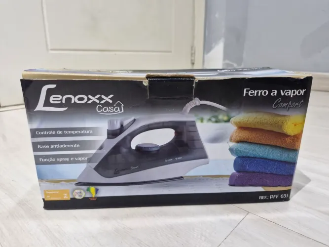 Ferro a vapor Lenoxx.Confort