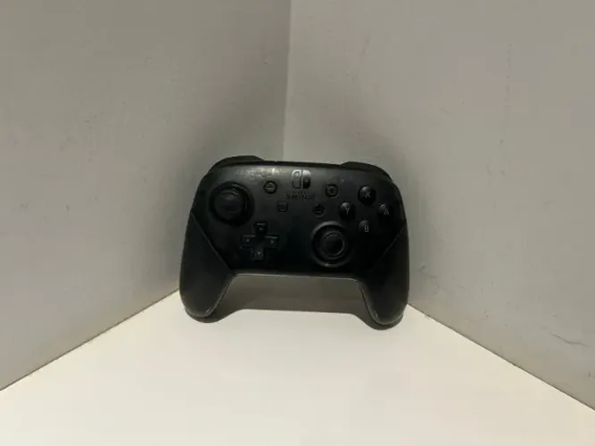 Controle Nintendo Switch Pro Original - Alta Precisão e NFC (Amiibo)