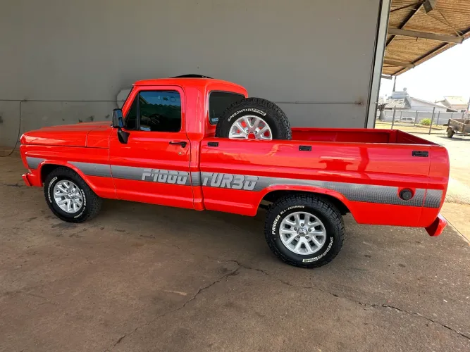 Ford F-1000 S. S. Diesel / S.s. Diesel Turbo 1988