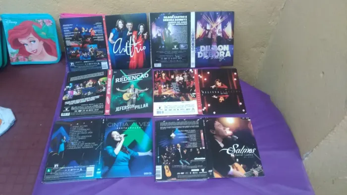 Dvds gênero Gospel, vários, duplos, originais, ótimo estado.