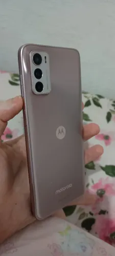 Moto G42-Rose, 800 !