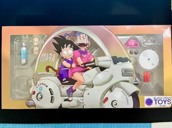 Dragon Ball - Bulma e kid Goku com Moto Black Hole
