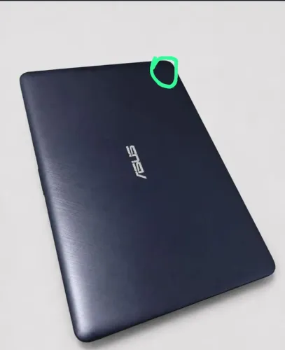 Notebook Asus LEIA