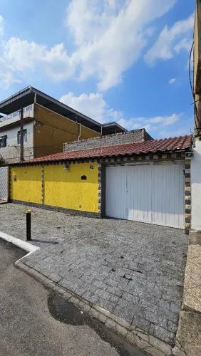 Casa Linear em Santa Eugênia - Nova Iguaçu - com RGI - Ac. Financiamento.