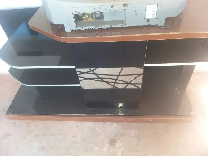 Vendo uma raque boa conservada 