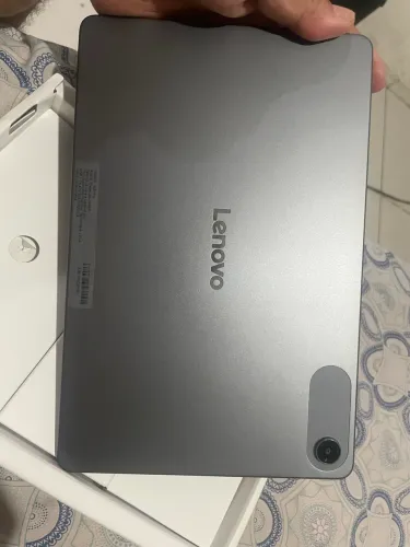 Tablete Lenovo 64GB, 4 RAM, tela 10.1 . OCT-CORE