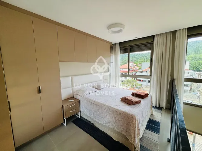 Apartamento à venda no bairro Jurerê - Florianópolis/SC