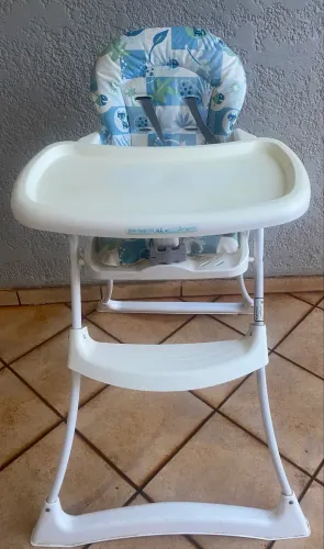 Cadeira de alimentação 