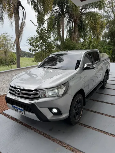 Toyota Hilux CD SRV 4X4 2.8 TDI Diesel Aut. 2018