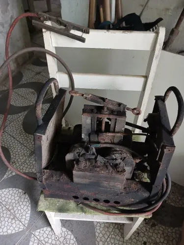 MAQUINA DE SOLDA VEJA DESCRIÇÃO. 