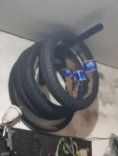 Pneu traseiro 90/90 sem câmera vipal