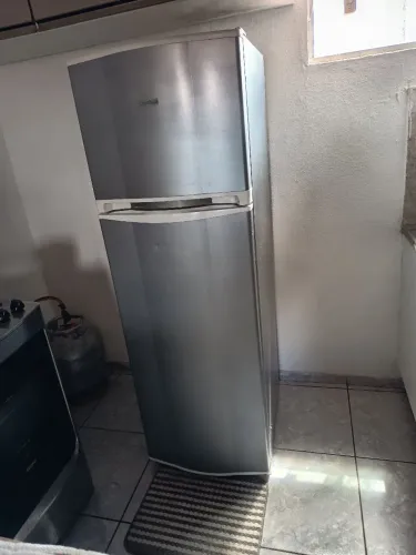 Geladeira Frost free Consul