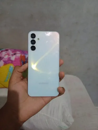 Troco a 15 256 gigas por a 34 ou 35