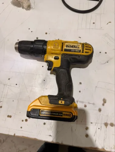 Parafusadeira dewalt sem bateria !