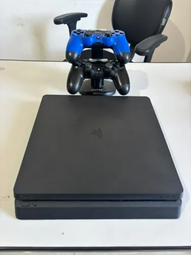 Ps4 slim 1tb 2 controles e suporte recarregador 