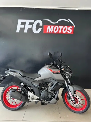 Fz15 ano 2025 ABS IPVA 2026 pago Faço Financiamento 