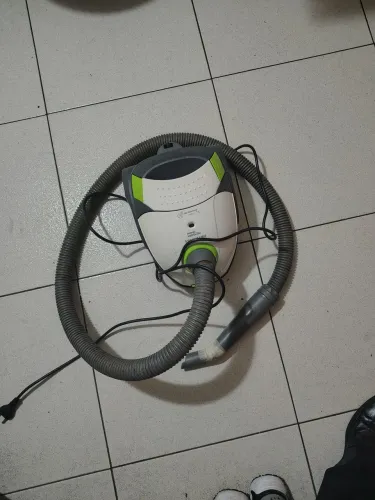 Aspirador de pó Britânia