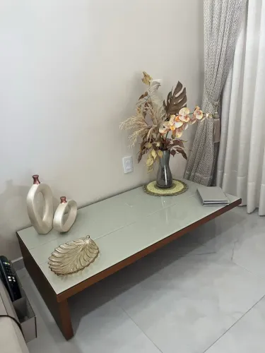 Mesa centro Jacaúna madeira